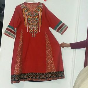 Girls traditional pakistani dress